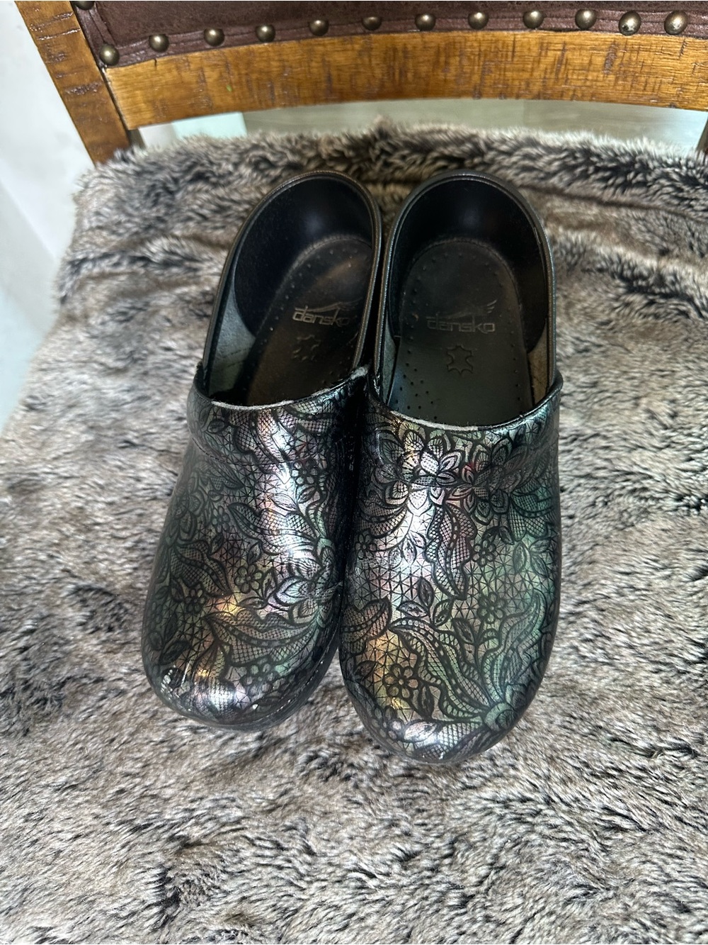 DANSCO Metallic Iridescent Black Silver Clogs, Size 38